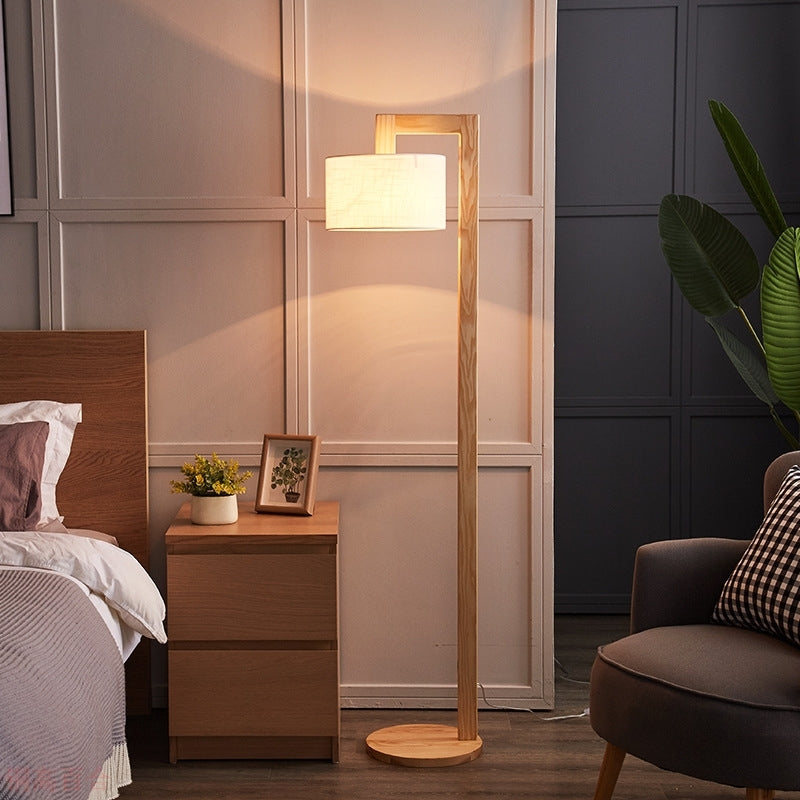 Ozawa | Stehende LED-Lampe | Winkearm | Beigefarbenes Holz | Modernes Design | Innenbeleuchtung | Schlafzimmer &