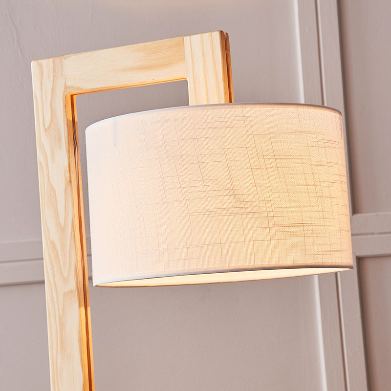 Ozawa | Stehende LED-Lampe | Winkearm | Beigefarbenes Holz | Modernes Design | Innenbeleuchtung | Schlafzimmer &