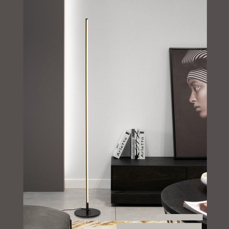 Linguto | Minimalistische Stehlampe | Modernes Design | Effektive Beleuchtung | Langlebige Materialien | Für Wohnzimmer, Schlafzimmer oder