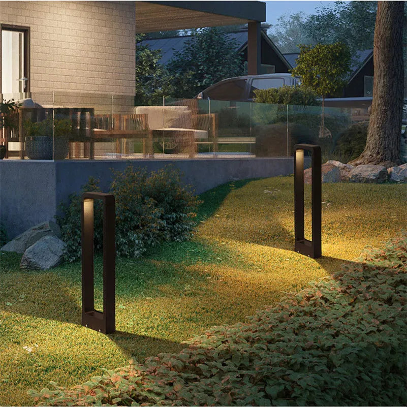 TerraLuxe | Moderne Udendørs Havelampe | Robust Aluminium | Vejrbestandig | Effektiv Havebelysning | Indkørsler & Stier | 15W | Elegant Design