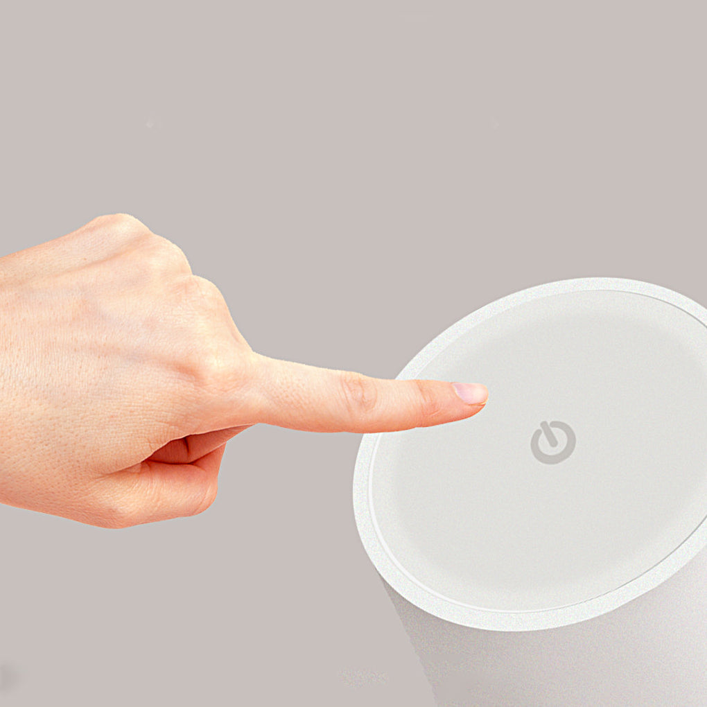 Evelien | Lampe de table LED sans fil rechargeable | Blanc mat/noir | IP54 étanche | Dimmable via contrôle tactile | Recharge USB | 38 cm | Design