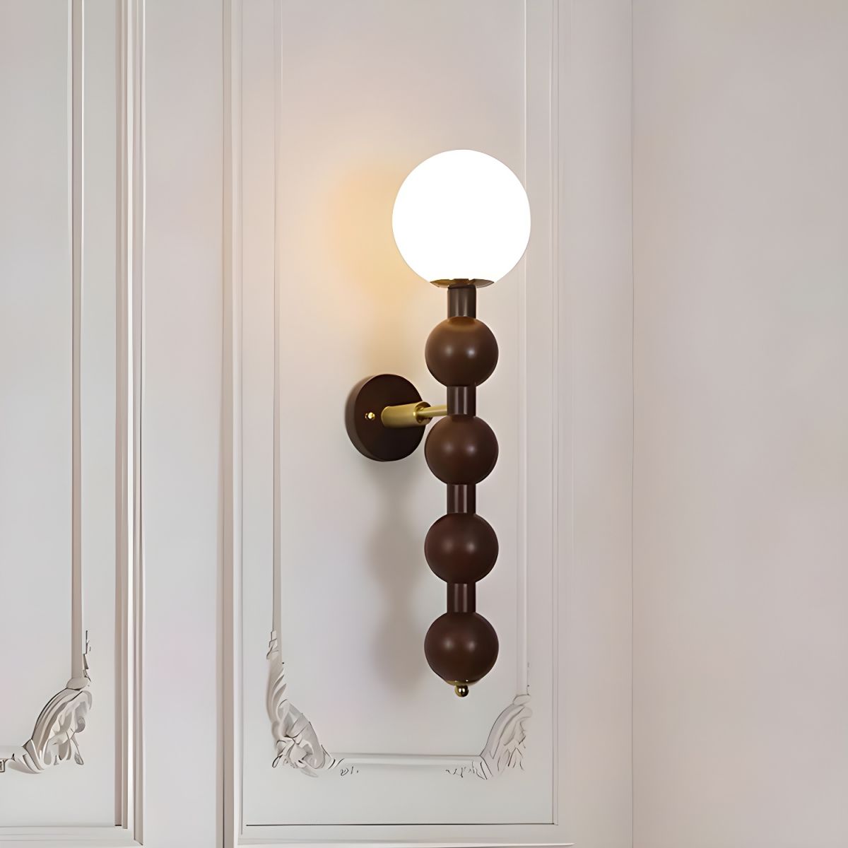 Elegancka lampa ścienna | Design Bauhaus | Wiele kulistych źródeł światła | Minimalistyczny metal | Pasuje do nowoczesnych wnętrz | Napięcie 110