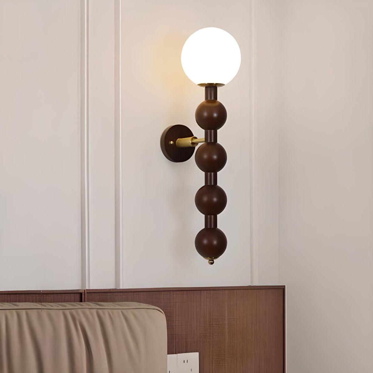 Elegancka lampa ścienna | Design Bauhaus | Wiele kulistych źródeł światła | Minimalistyczny metal | Pasuje do nowoczesnych wnętrz | Napięcie 110