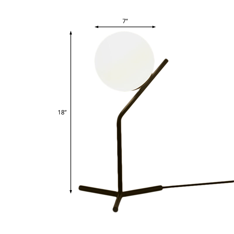 GlobeGlow | Stilvolle Tischbeleuchtung | Industrielles Design | Weiße Glaskugelschirm | Schwarzer Sockel | LED-kompatibel | Schlafzimmer und