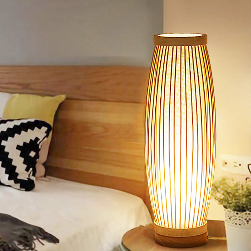 BambooGlow | Podłużna lampa z bambusa | Klosz z tkaniny | Ekologiczny design | Orientalna inspiracja | Delikatne i ciepłe oświetlenie | Idealna do