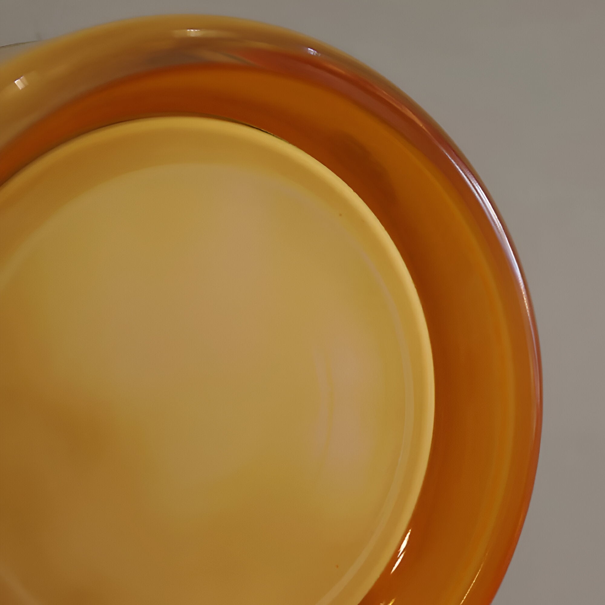 Nordisk Luminous Væglampe | Moderne Akryl Design | 3000K Varmt Hvidt LED Lys | Automatisk Sensor | Energibesparende 0,6W | Robust Aluminiumramme | Fås i Røggrå, Hvid, Amber | >50.000 Timer Brug