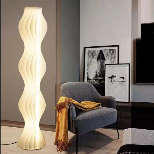 Zontravia | Moderne Stehlampe | Stilvolles Design | Atmosphärische Beleuchtung | Hohe Qualität | Einfache Installation | Zeitloser Look | Wohnzimmer