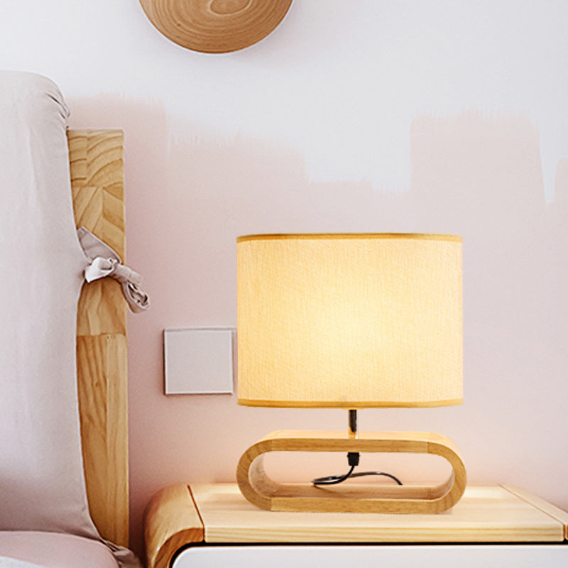 Lampe en bois allongée | Design minimaliste | Finition bois naturel | Abat-jour en tissu beige | Style moderne et scandinave | Éclairage LED chaud