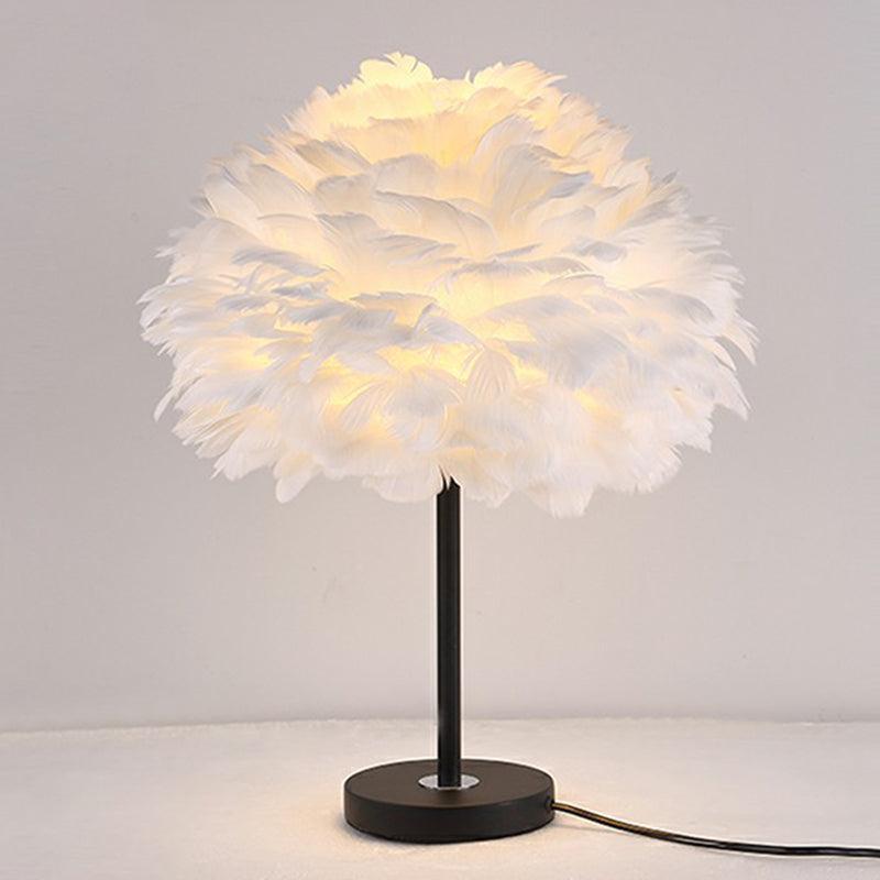 Plume de fleur en couches | Lampe de table moderne | Noir et blanc | Design plume | Pour chambre à coucher | Chambre de fille | Hauteur réglable