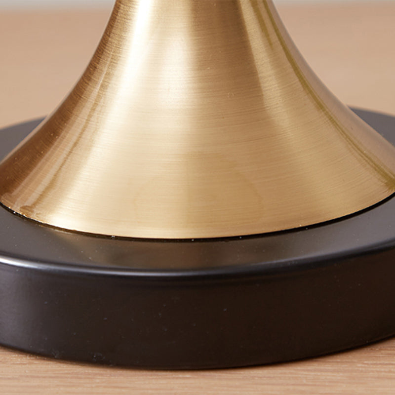 EmpireShade | Lampe de bord élégante | Finition en laiton | Abat-jour en tissu en forme de tonneau | Design moderne | Éclairage atmosphérique | Idéal