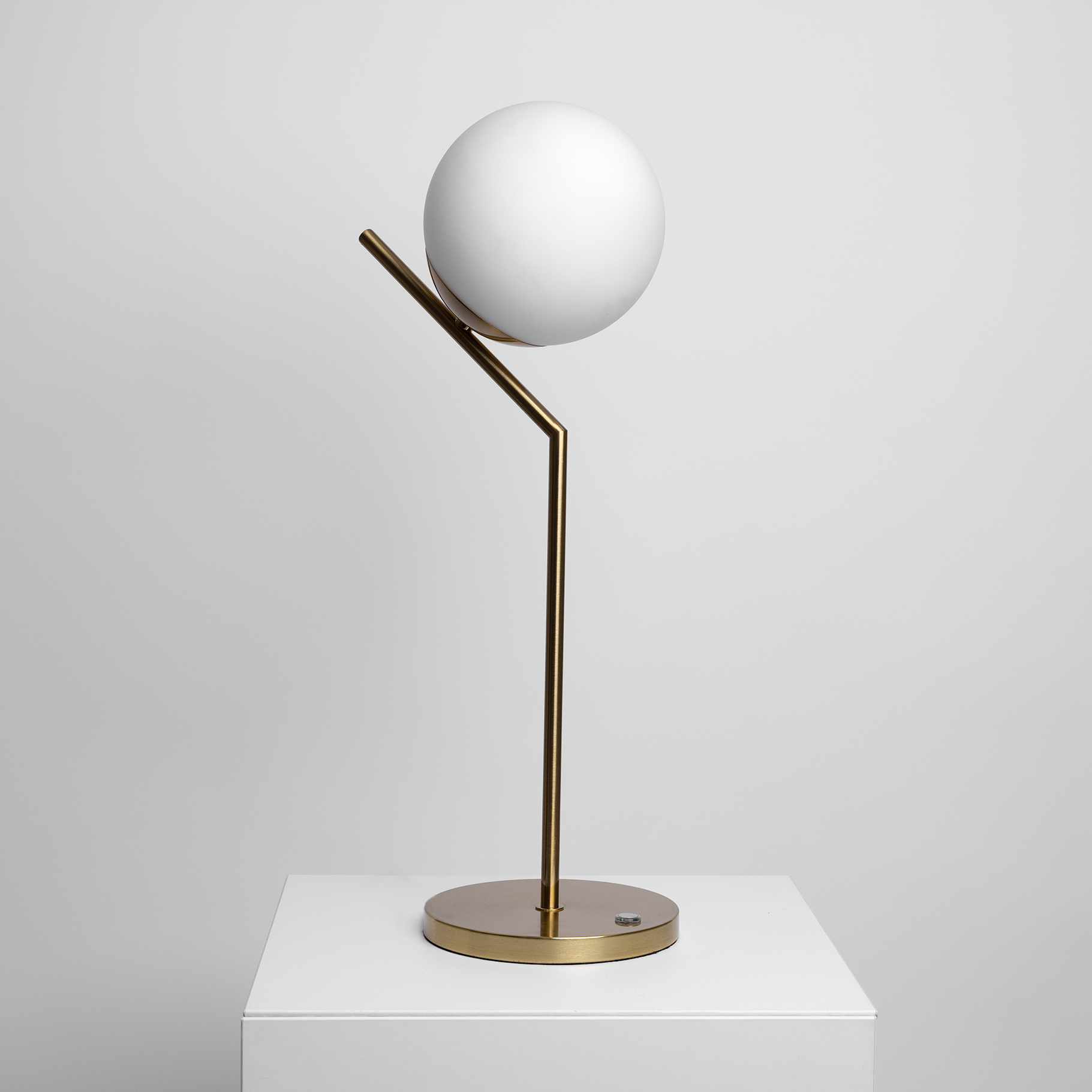 GlowTouch | LED Tischlampe | Modernes Design | Stilvolle Beleuchtung | Touch-Steuerung | Messing | Dimmbar | 5W LED | Weiches warmes Licht | Einfache