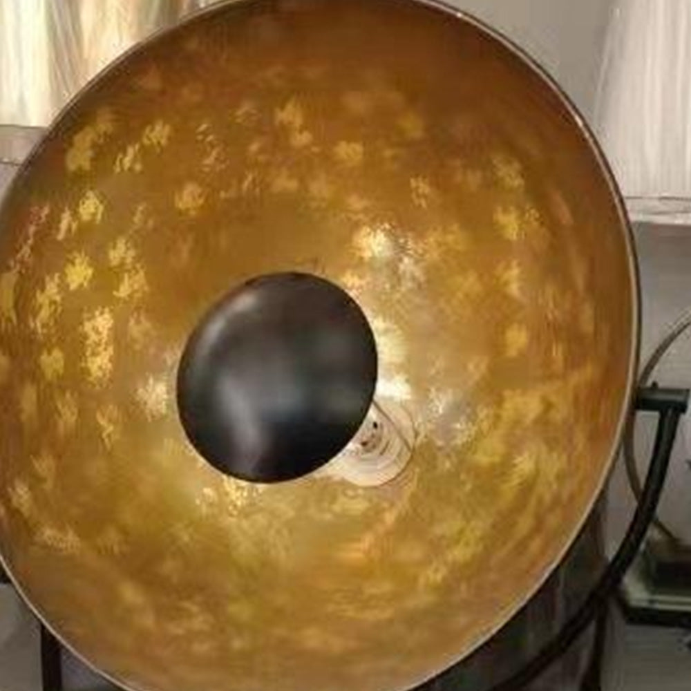 Relvena | Moderne Stativgulvlampe | Justierbarer Schirm | Industrielles Design | Qualitätsmaterialien | Fokus- und