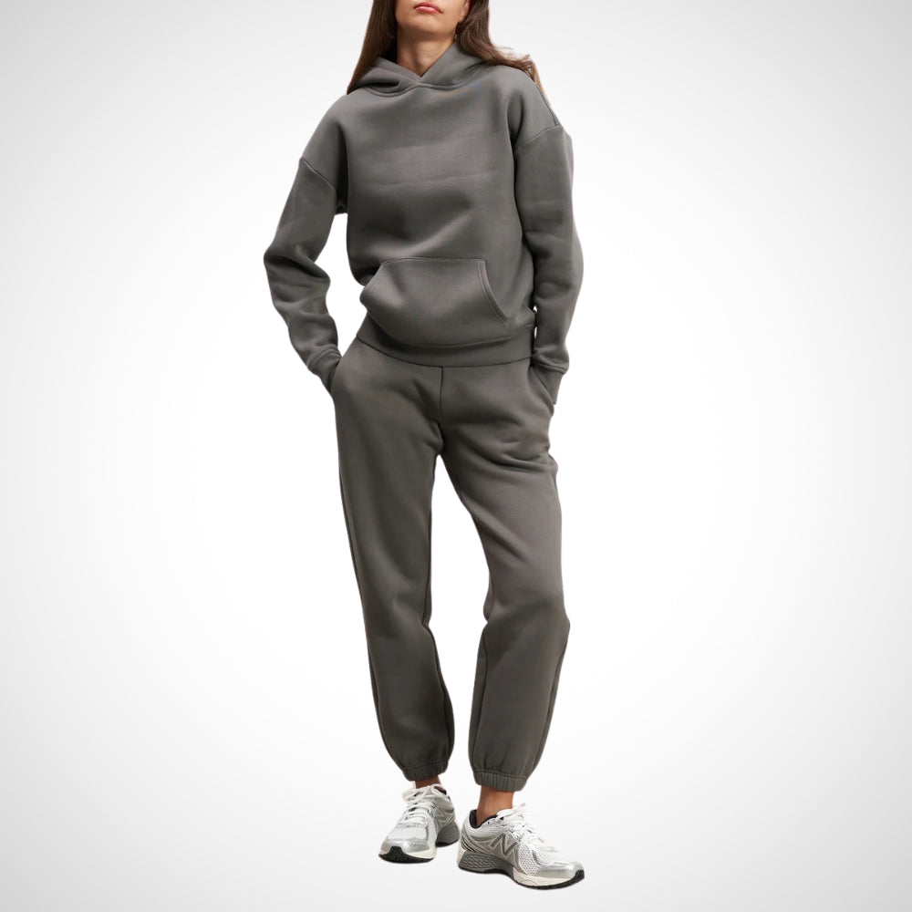 Urban Jogger Set til kvinder | Blød bomuldstræningsdragt med hoodie og joggingbukser | Justerbar hætte & kængurulomme | Elastisk taljebånd & sidelommer | Fås i trendy farver | Alsidig aktivbeklædning