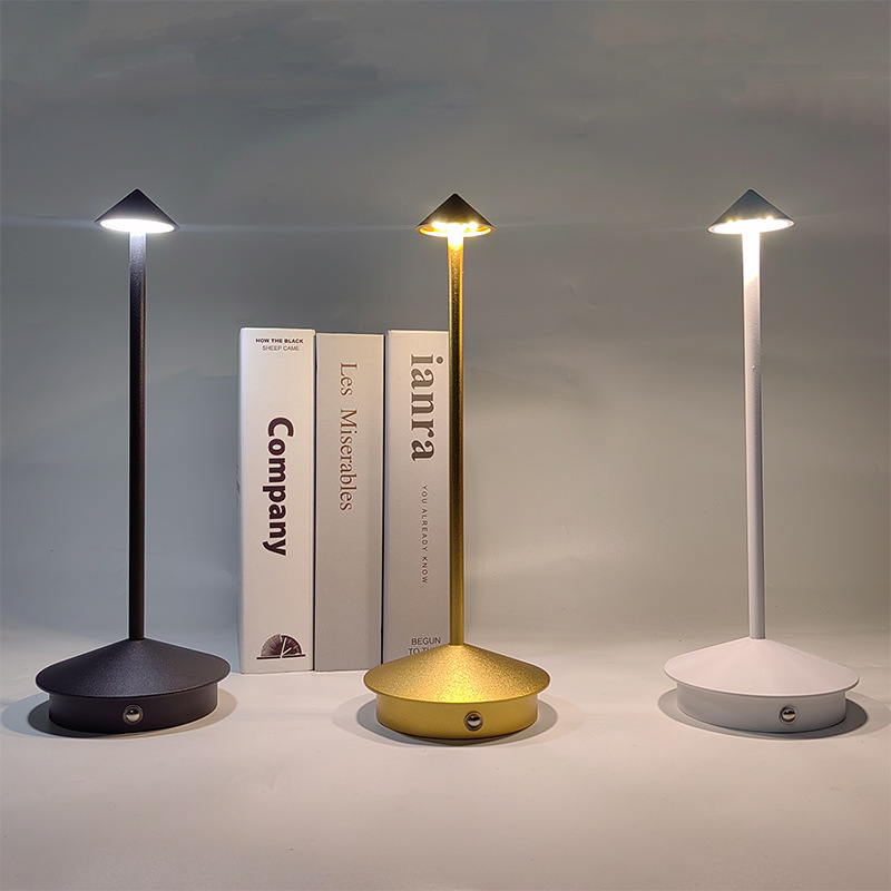 Pilformet lampe LED | Lampe de table sans fil | Dimmable avec luminosité réglable | IP65 étanche aux éclaboussures | Batterie 3000mAh | Temps de