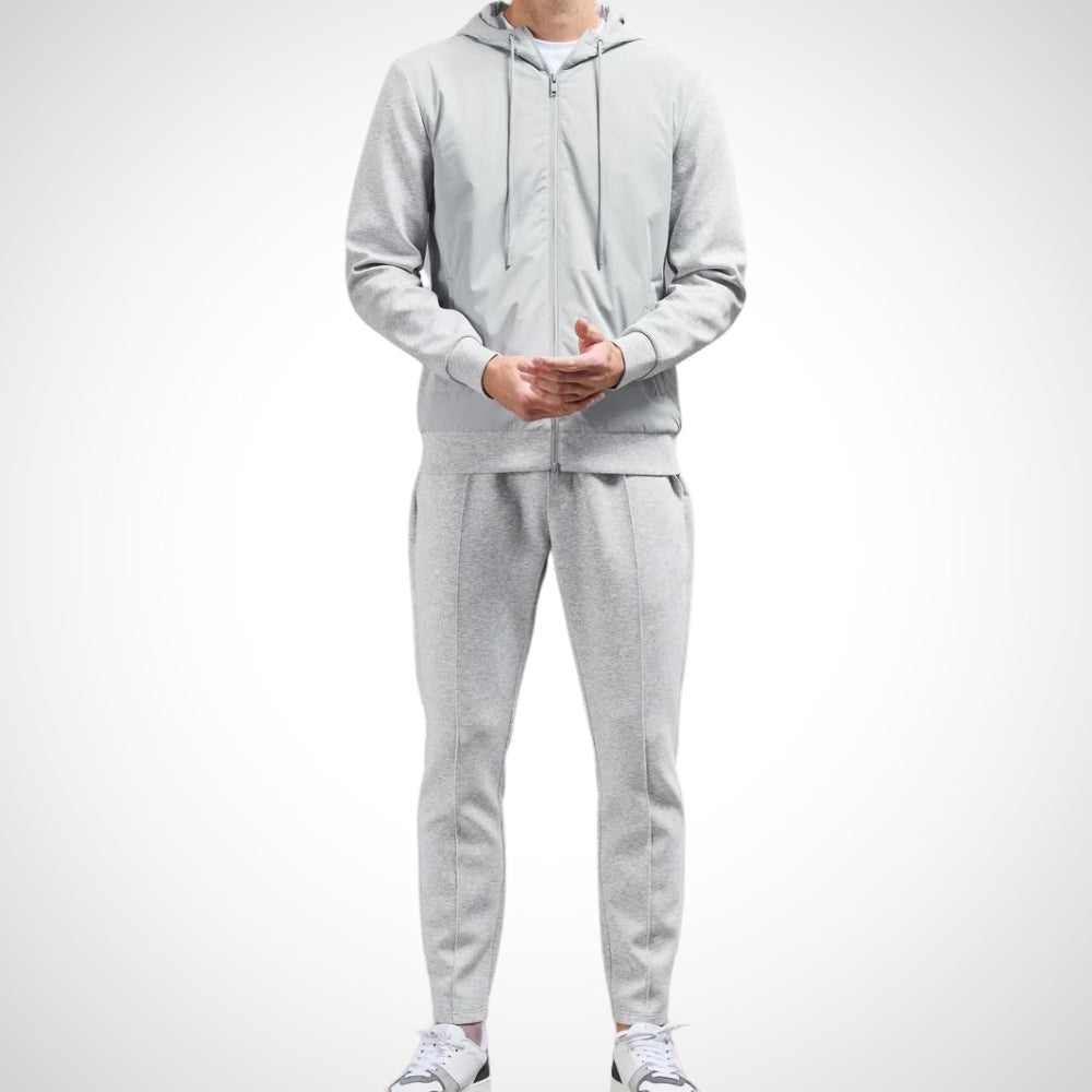 Urban komfortsæt til mænd | Puento Formade - TP92 | Minimalistisk hættetrøje & slim fit bukser i blød åndbar bomuld