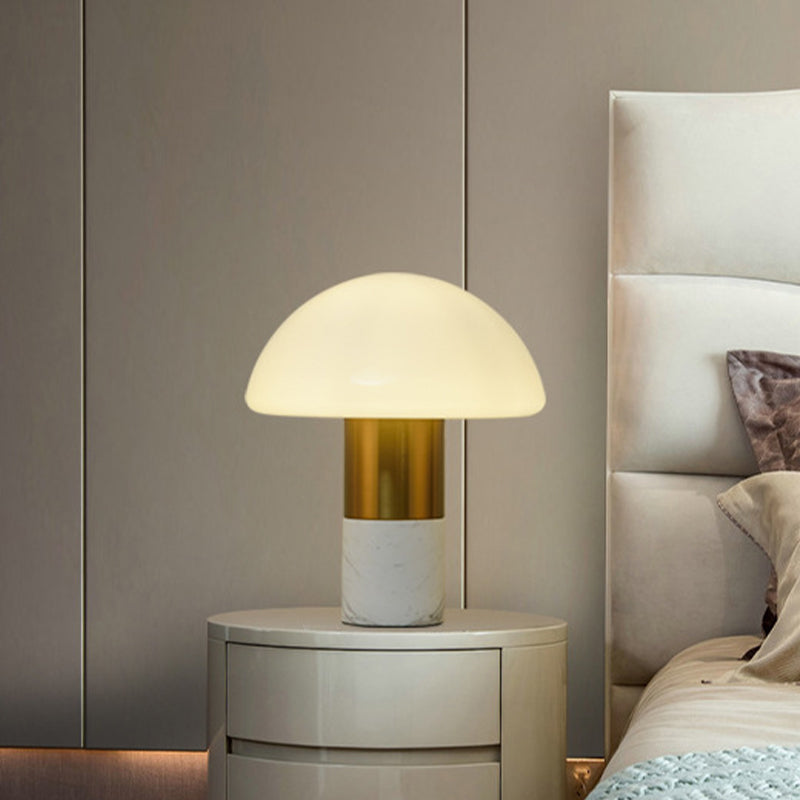 DomeGlow | Tischlampe | Mattes Glasschirm | Hochwertiges Glas & Metall | Modernes Design | Weiß & Grün | E26/E27 Fassung | LED-kompatibel | Stilvolle