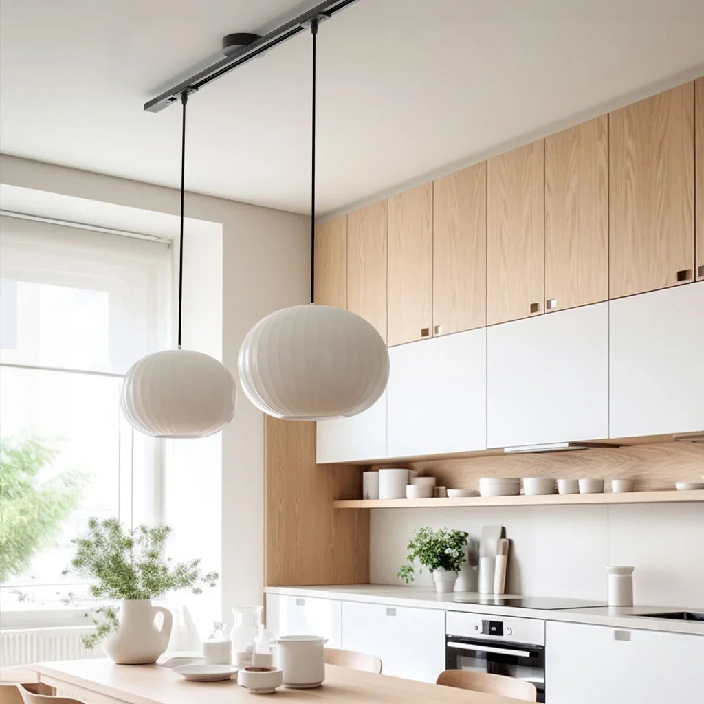 Morris Loftskinne til Pendellampe | 360° Rotationsdesign | Universal kompatibilitet | Fleksibel installering | Sort aluminium | Inkl. 3 lyskilder | Let positioneringsjustering | Moderne belysningsløsning