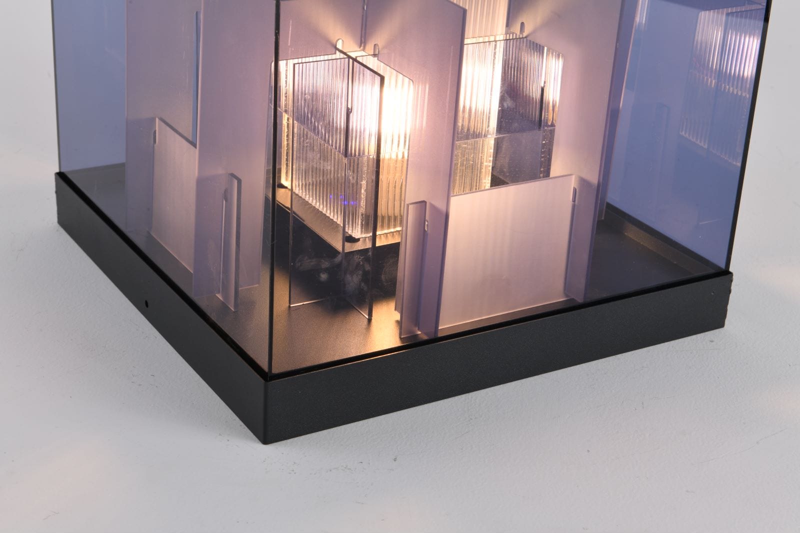 Cubex Gleam | Außen Solarleuchte | Elegantes Design | Schwarz | Strapazierfähig und Energieeffizient | 20x20x25 cm | Automatik für