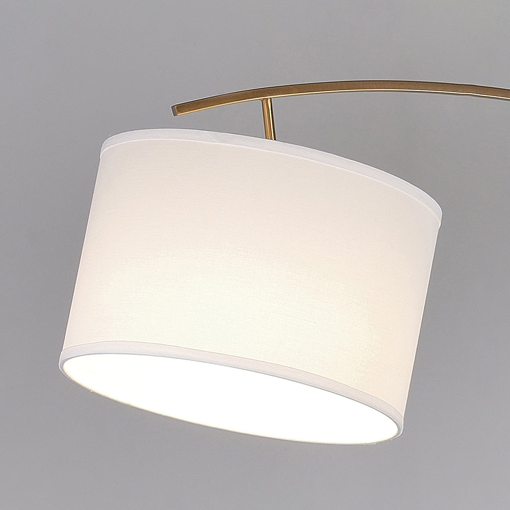 Stilvolle Gebogene Solventia Stehlampe | Verstellbarer Schirm | Moderne Stoffschirm | Langlebige und Elegante Stehlampe | Perfekt für Wohnzimmer und