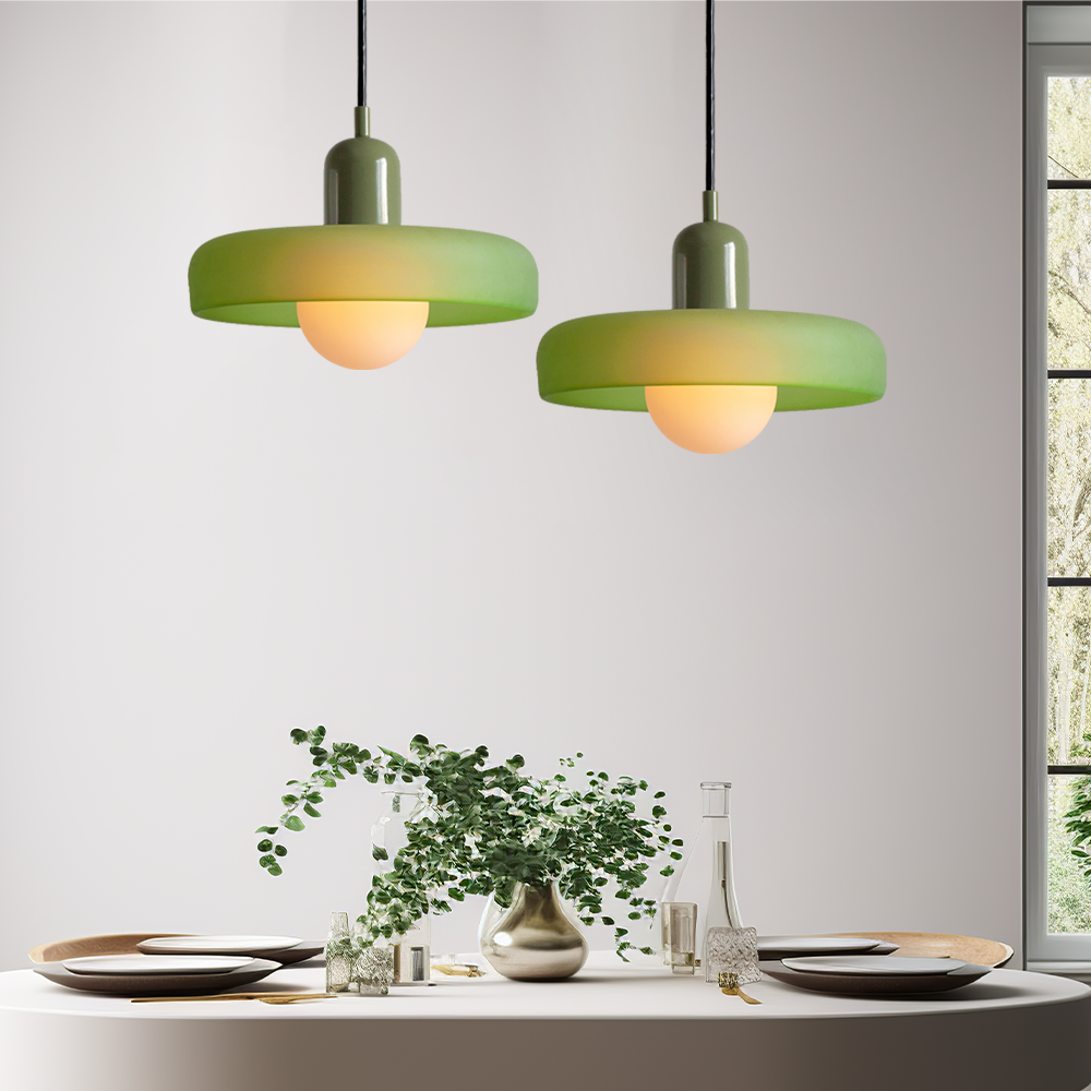 Bauhaus pendel | Farvet glas | Moderne design | Energibesparende lyskilde | Funktionel elegance | Ideel til stue og spisestue | Livlig touch | Elegant detaljeret belysning | Alsidig og stilfuld lampe