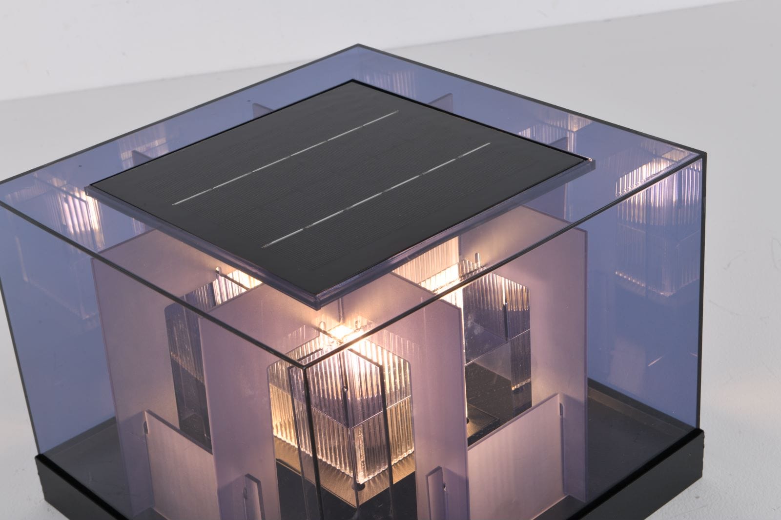 Cubex Gleam | Außen Solarleuchte | Elegantes Design | Schwarz | Strapazierfähig und Energieeffizient | 20x20x25 cm | Automatik für