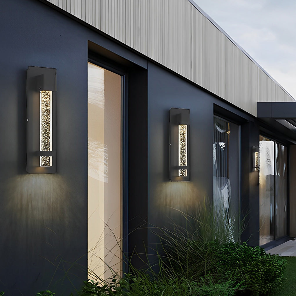 Lampa zewnętrzna | Czarne aluminium | Szkło bąbelkowe | Wodoodporność IP65 | Dioda LED 12 W | Ciepłe, białe światło | Nowoczesny i retro design