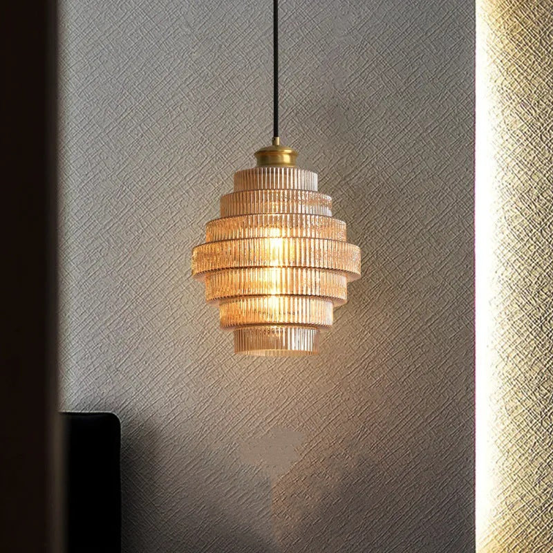 Clarity Loftlampe | Antik Messingflaske | Stribet Glas | Moderne Hængelampe | Køkken & Spisestue Indretning