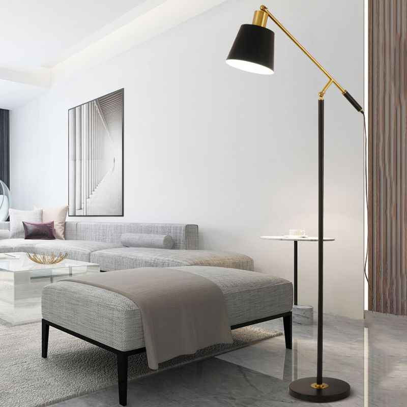 Sorentine | Elegante und verstellbare Stehlampe | Modernes Design | Robuste Konstruktion | Optimale Beleuchtung für Wohnzimmer, Schlafzimmer oder
