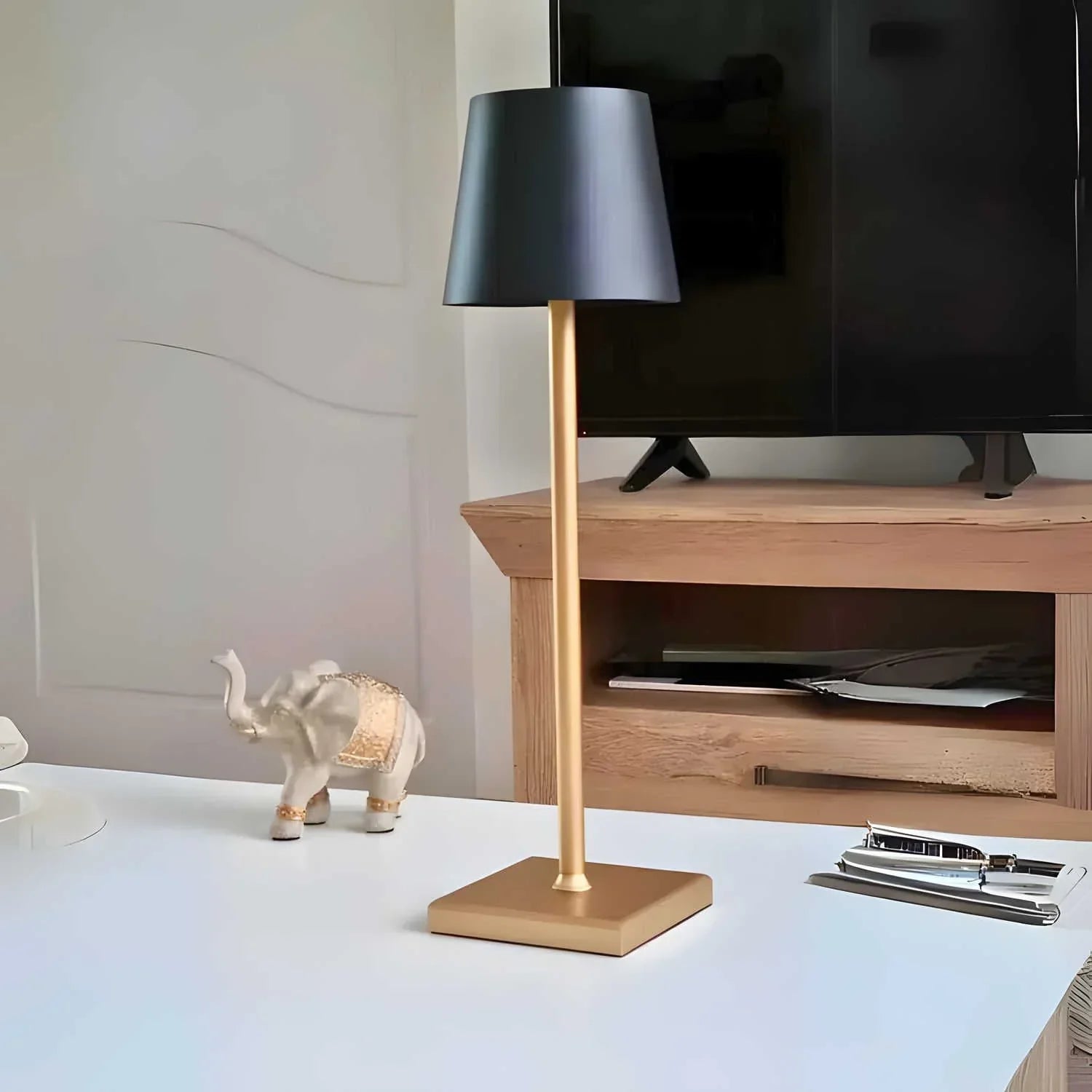 Nora | Lampe design sans fil | Luminosité réglable | Aluminium étanche | Batterie 5.200 mAh | Chargement USB | 12-20 heures de lumière | Blanc chaud