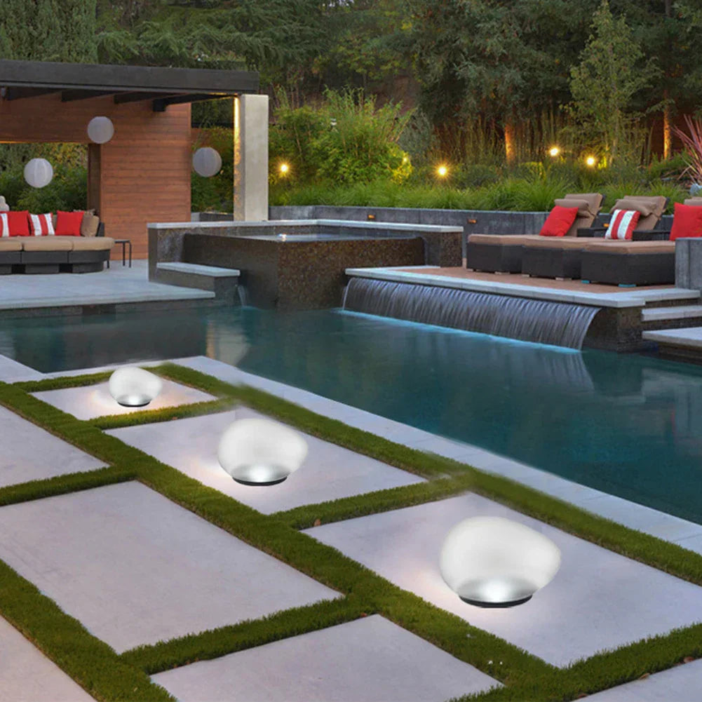 EcoPebble | Lampe de jardin solaire | Étanche IP55 | Batterie 600mAh | Éclaire jusqu'à 8 heures | Pour jardin et terrasse | Design durable