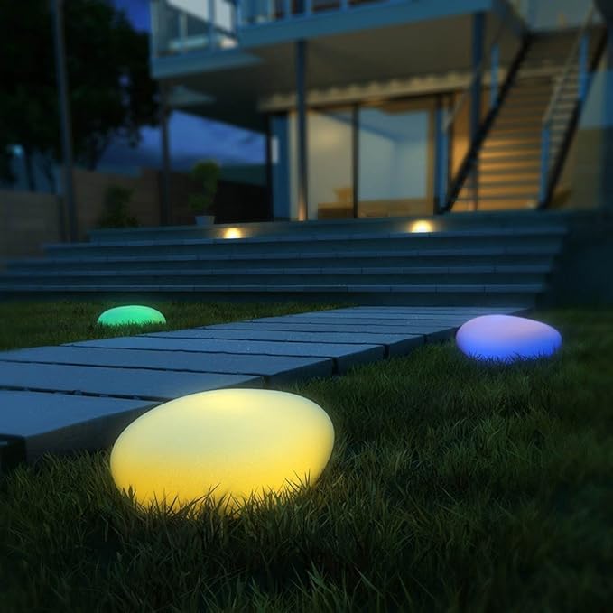Brosten Havebelysning | 16 Farver LED Lys | Vejrbestandig Udendørs Lampe | Fjernbetjening | USB-C Oplader | Lang Batteritid | Elegant Design