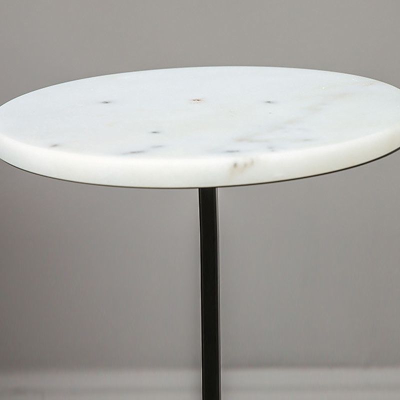 Raventina | Moderne Stehlampe mit integrierter Tischplatte | Stilvolles Design | Effektive Beleuchtung | Robuste Konstruktion | Ideal für Wohnräume &