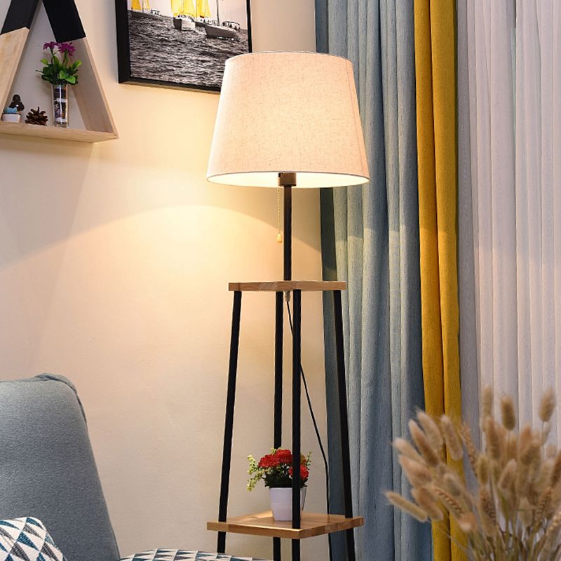 Moderne Stehlampe mit Regalen | Savionia | Praktische Aufbewahrung | Elegante Beleuchtung | Robuste Konstruktion | Wohn- und Schlafzimmerfreundlich