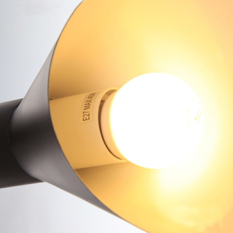 Brady Modern LED-vägglampa | Justerbar | Svart finish | Perfekt för matsal, vardagsrum eller sovrum | Inomhusbelysning | Vridbar design | Energieffektiv LED | Metallkonstruktion