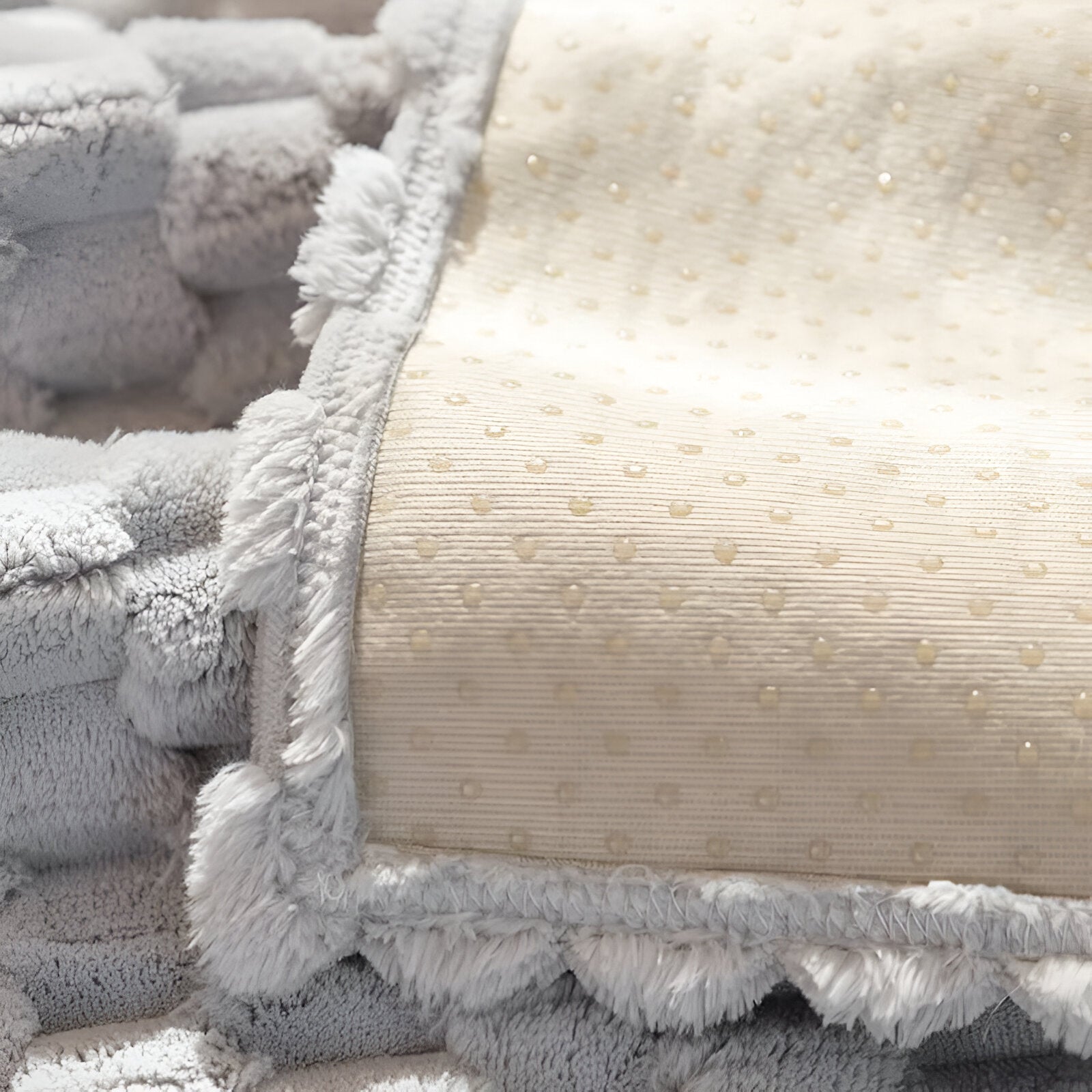 Blødt Sofaovertræk | CozyCover | 100% Polyester | Maskinvaskbar | Slidstærk og Komfortabel Beskyttelse | Passer til Forskellige Sofaer