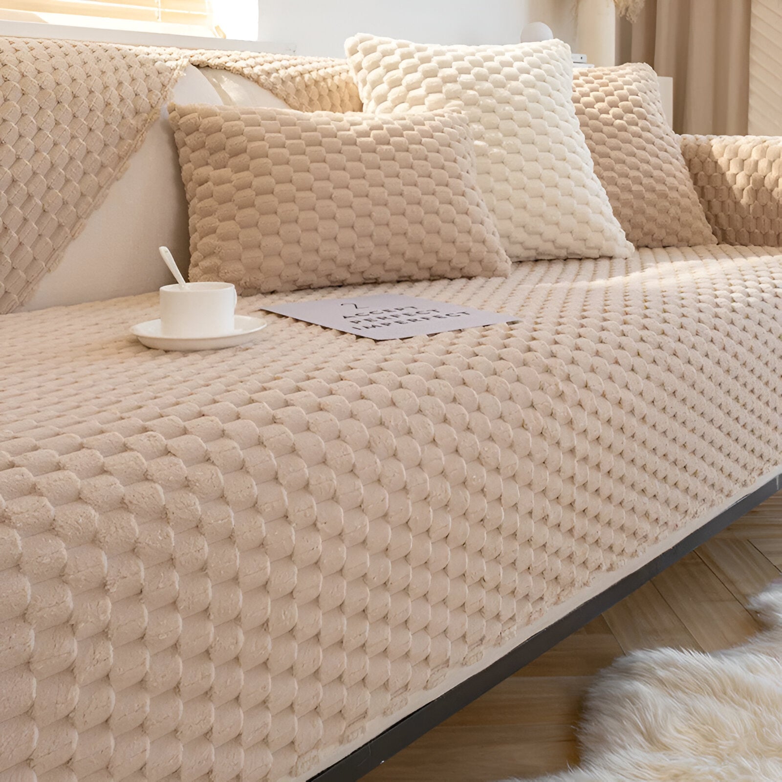 Blødt Sofaovertræk | CozyCover | 100% Polyester | Maskinvaskbar | Slidstærk og Komfortabel Beskyttelse | Passer til Forskellige Sofaer