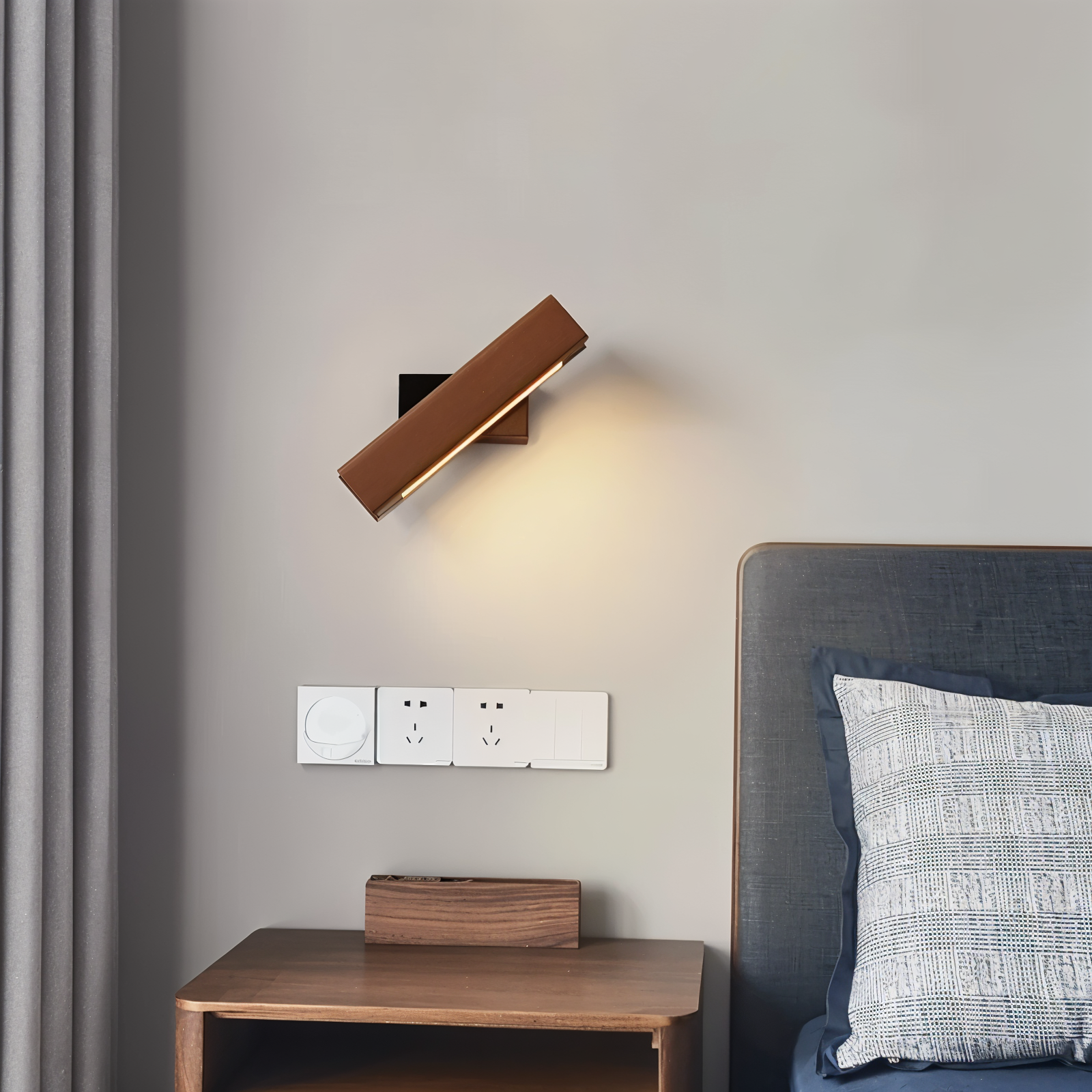 TwistLED | Træ LED-væglampe | 360° Roterbar | Minimalistisk og Elegant Design | Øjenvenligt Diffust Lys | Holdbar og Ridsefast | Energieffektiv
