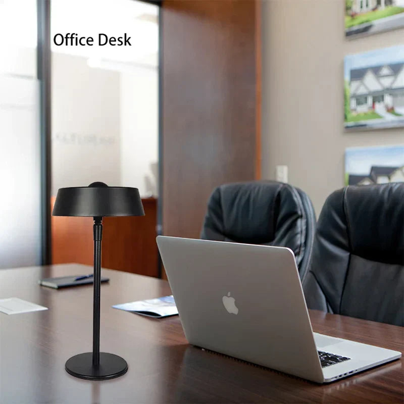 Lampe de bord LED moderne | CityLuxe | Élégance urbaine | Métal et verre | 3,5W | Design raffiné