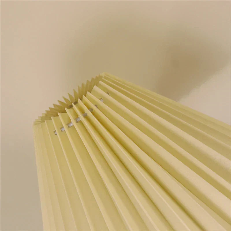 OrigamiGlow | Japanisch inspirierte Wandleuchte | Modernes Design | Origami Lampenschirm | Legendäres Lichtspiel | Stilvolles Interieur | Papier und