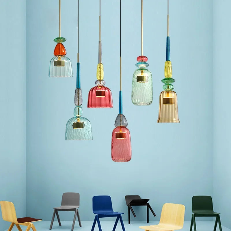 ColorGlow | Glas Pendellampe | Farverigt Design | Varm Hvid Lys | 10-15 m² | Moderne Indretning | Energivenlig Belysning | Pålidelig Spænding 90-260V | Ideel til Køkken & Spisestue | Hjemmebrug