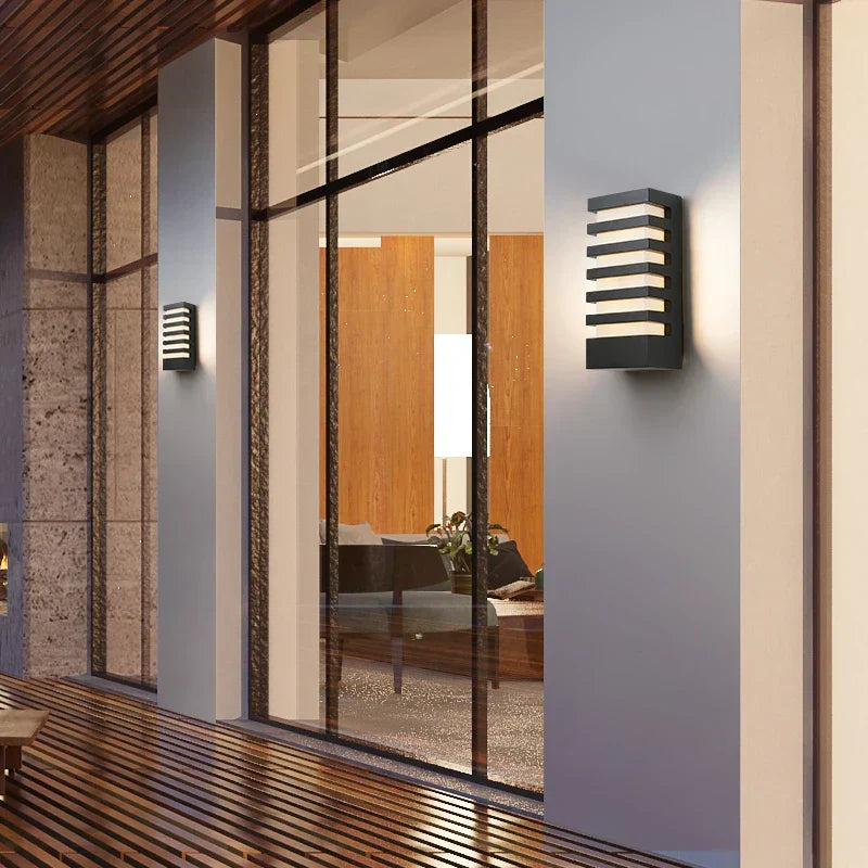 Luxora | Lampe murale LED moderne | Aluminium noir | Éclairage intérieur et extérieur | H26,5xD12 cm | 12W