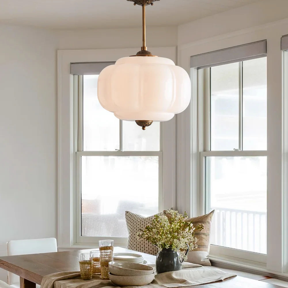 Liora Vintage | Eloise Pendel Lampe | Mælkeglas | Loftslys Design | Hjem & Indretning | Retro Stil