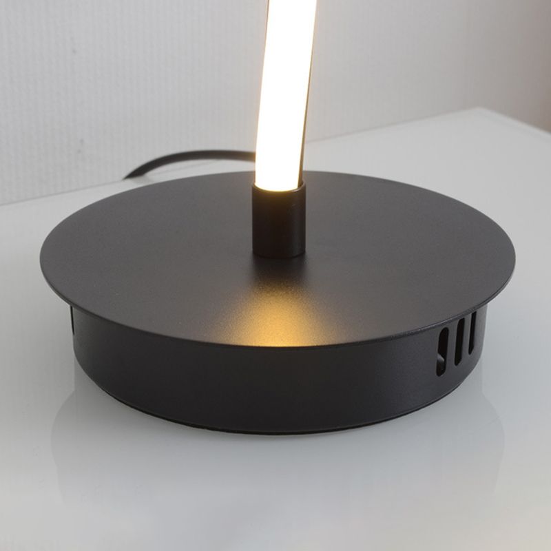 Lavianza | Moderne Stehlampe | Minimalistisches Design | Schlanke Form | Hohe Qualität | Perfekt für Wohnzimmer und Schlafzimmer | Elegante