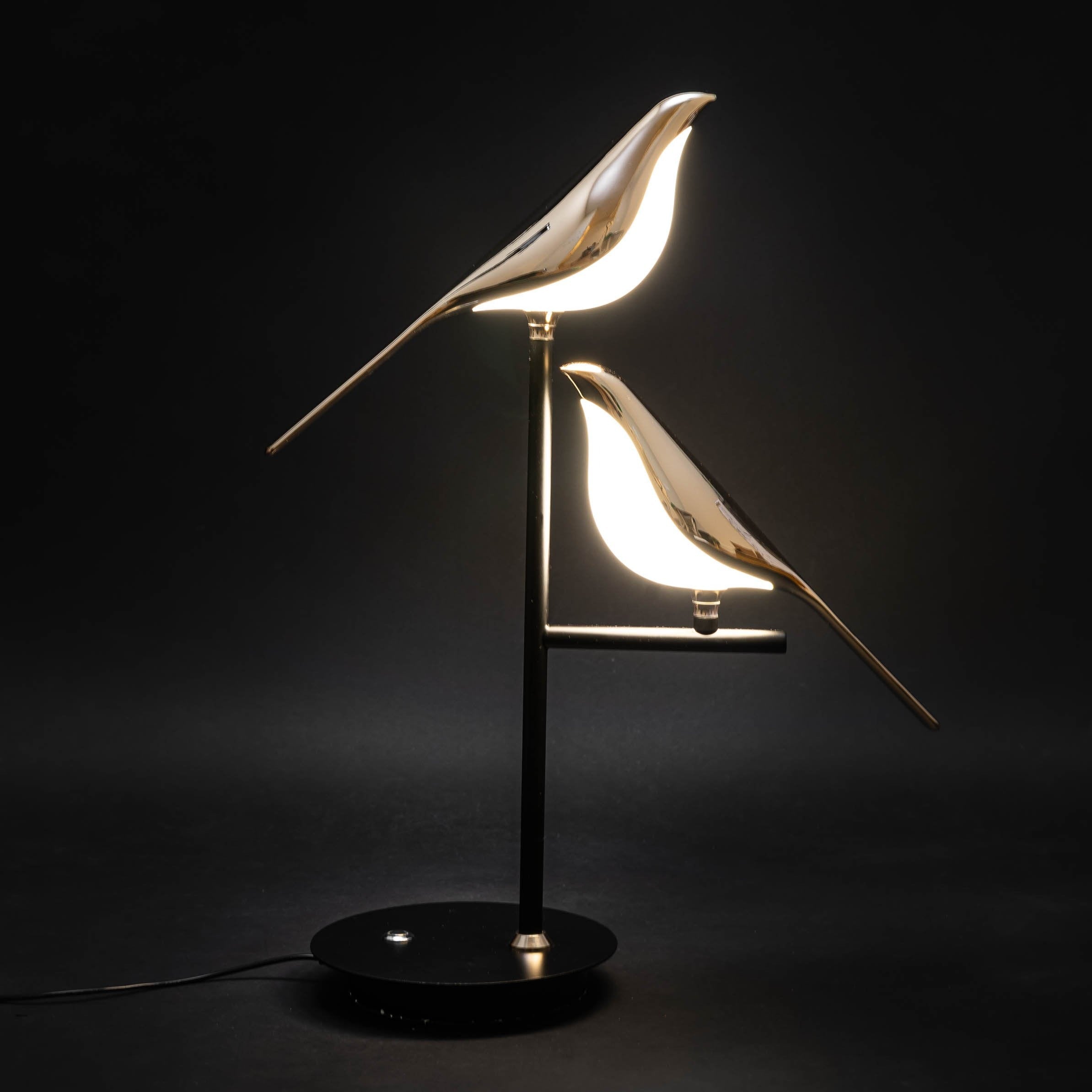 Chiriya Luminoir | Lampe de table LED en forme d'oiseau | Design moderne | Éclairage polyvalent | Haute qualité | 20W | 53 cm de hauteur | Parfait