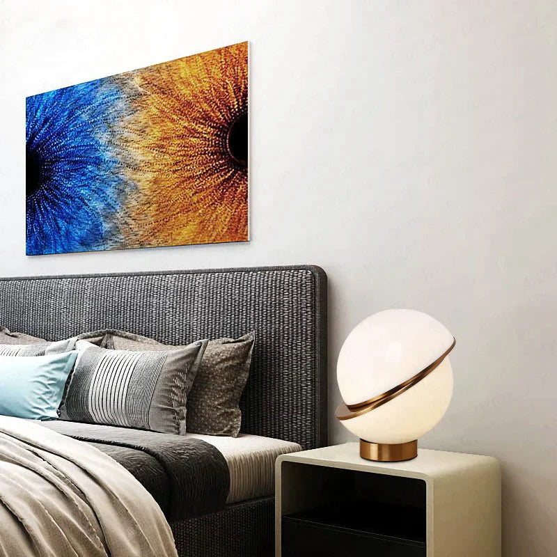 ArcticGlow | Lampe sphérique | Design scandinave minimaliste | Éclairage doux | Acrylique blanc et métal | Prise