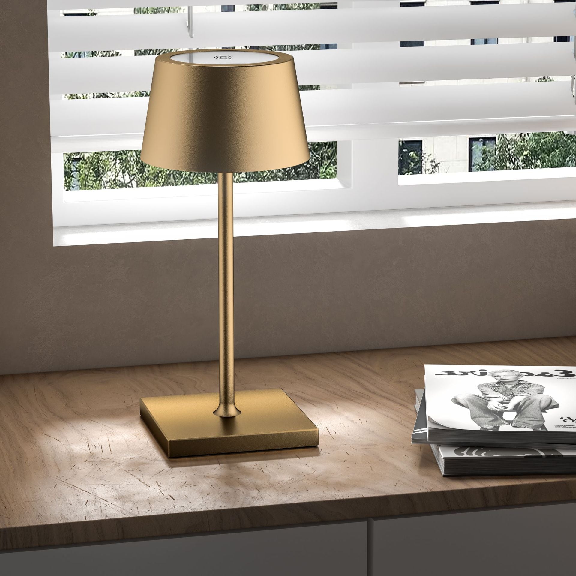 Sanne™ | Lampe de table LED portable | Design étanche | Luminosité réglable | Aluminium inoxydable | Sans fil & rechargeable | Design élégant de