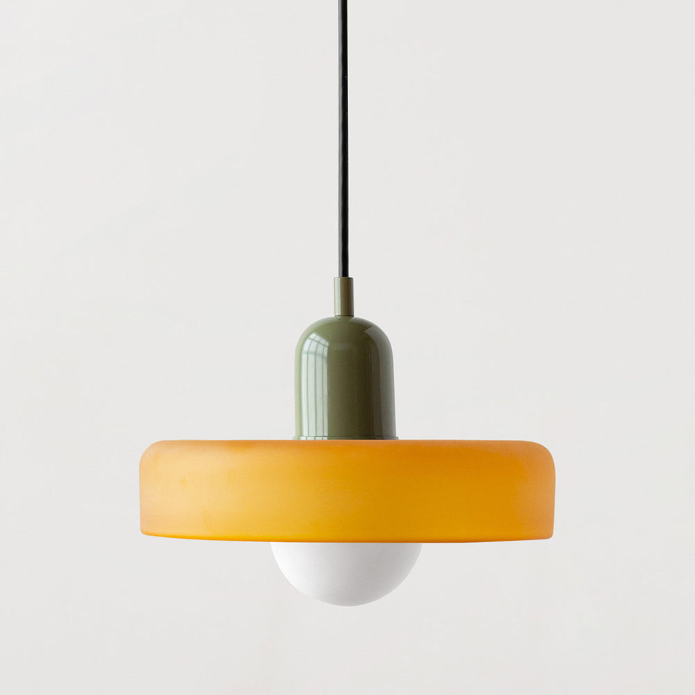 Bauhaus pendel | Farvet glas | Moderne design | Energibesparende lyskilde | Funktionel elegance | Ideel til stue og spisestue | Livlig touch | Elegant detaljeret belysning | Alsidig og stilfuld lampe