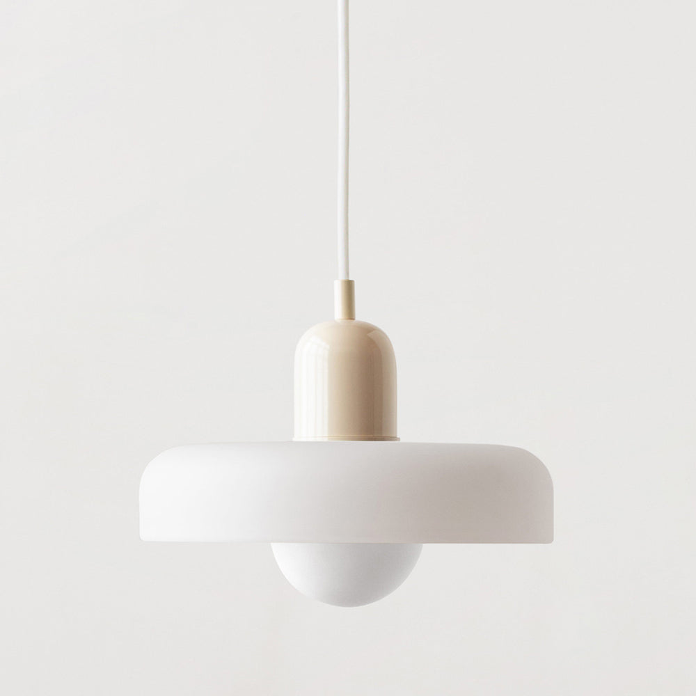 Bauhaus pendel | Farvet glas | Moderne design | Energibesparende lyskilde | Funktionel elegance | Ideel til stue og spisestue | Livlig touch | Elegant detaljeret belysning | Alsidig og stilfuld lampe