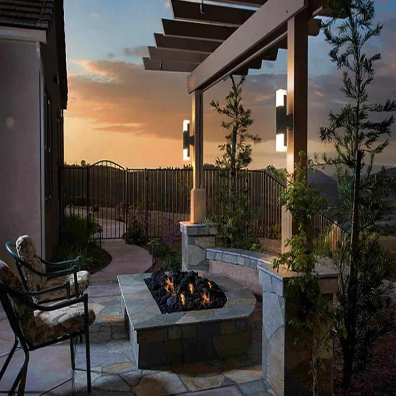 Luminoir Protecteur | Lampe Extérieure Intelligente | Capteur de Mouvement | LED | IP65 Étanche | Aluminium Noir | 10W/20W | Installation Facile