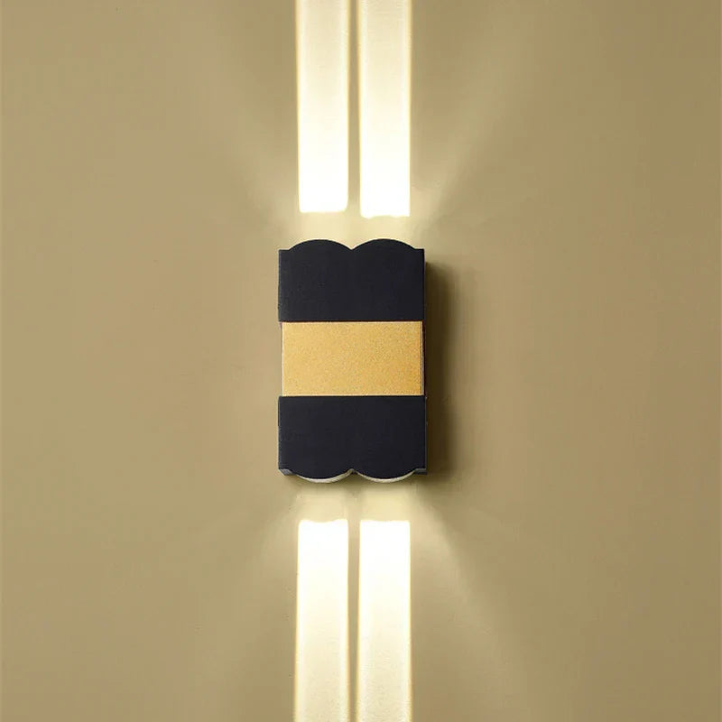 AquaShield | Udendørs murbeskyttelse | Vandtæt | Holdbar aluminiumsdesign | 85-265V | Nem installation | Modstandsdygtig over for vejrpåvirkninger